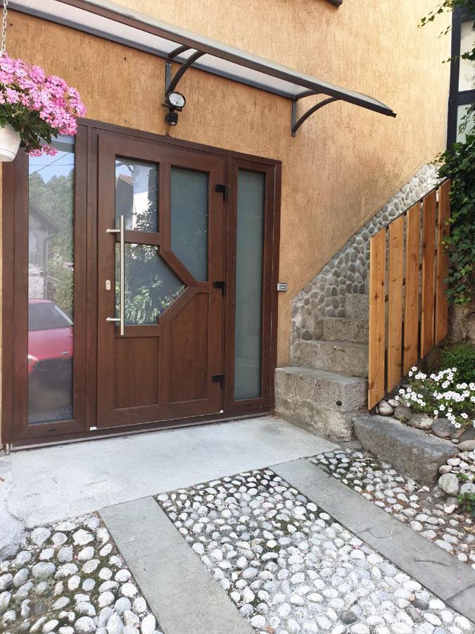 Apartma Na Klancu Kobarid Exteriér fotografie